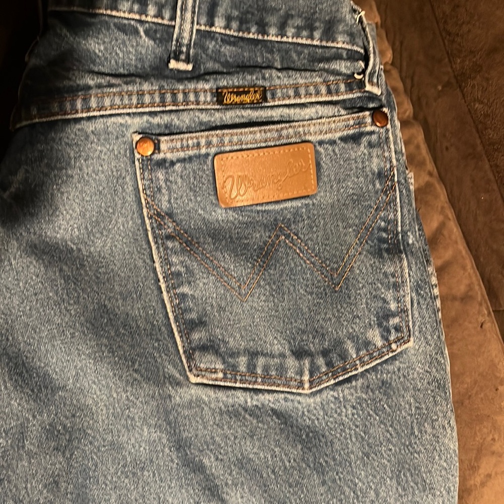 SEXY 😍Lightly worn wrangler jeans